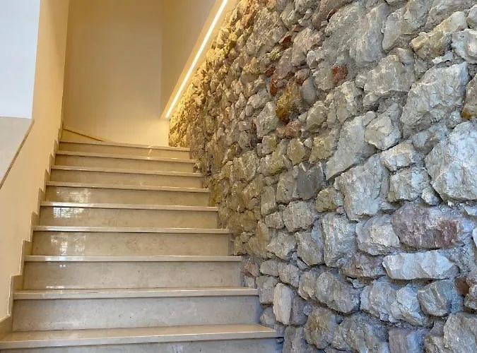 Junior Agli Archi トッリ・デル・ベーナコ